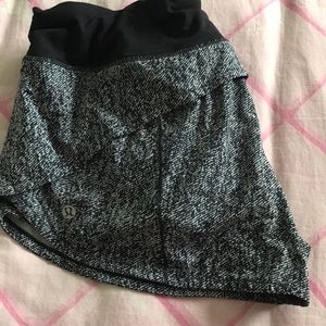 Lululemon running shorts 2.5